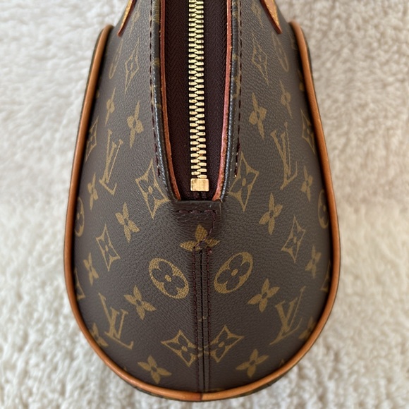 Louis Vuitton Ellipse PM Monogram - Picture 8 of 15